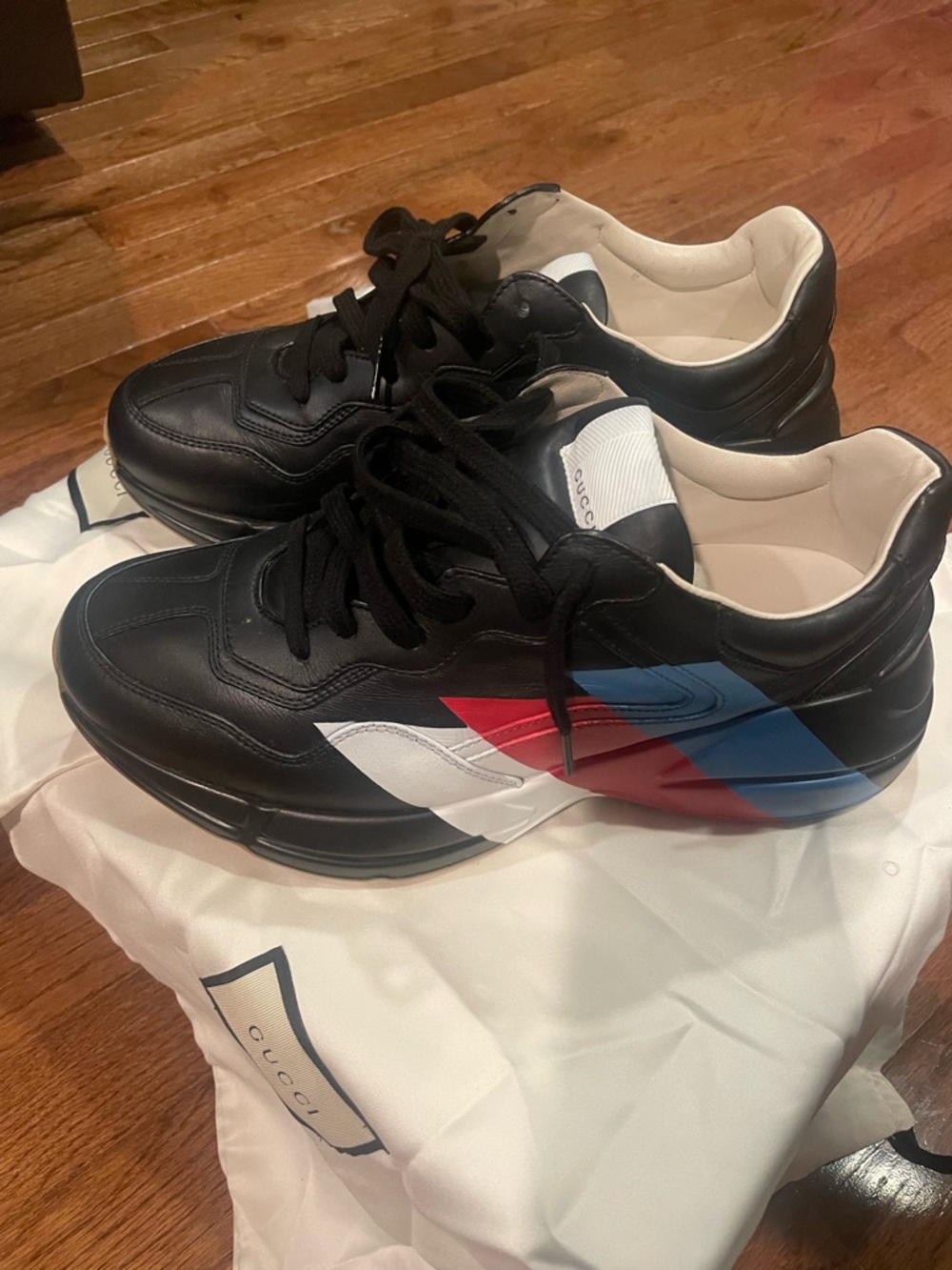 Gucci Men’s Black Leather Sneakers Gucci size 7 which fits American size 8-8.5 - Picture 2 of 9